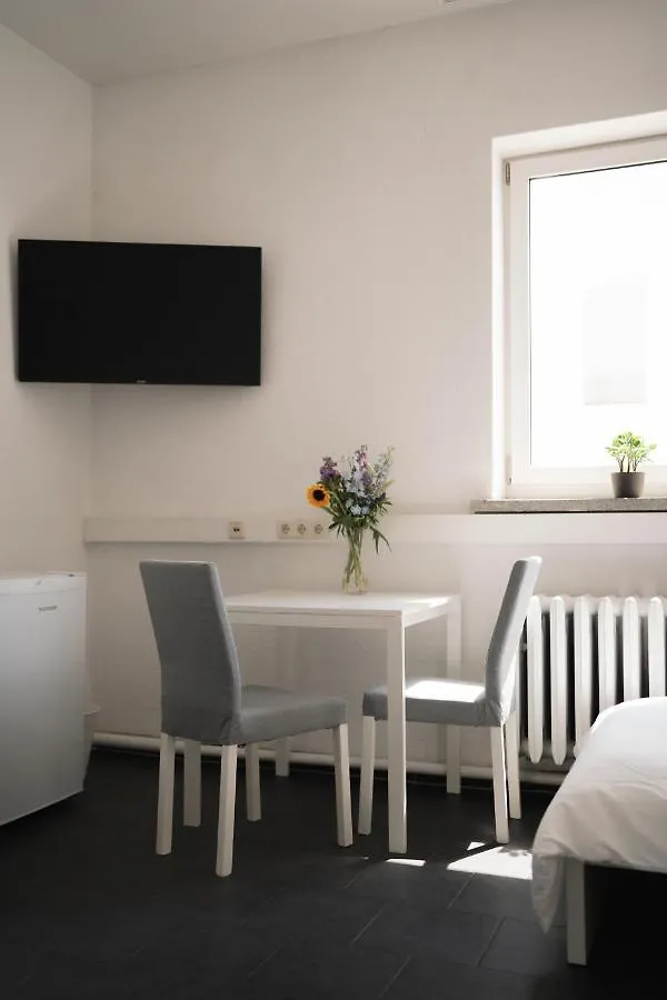 Homestay Ein, Zwei- Oder Mehrbettzimmer/ Monteurszimmer Leipzig Germany